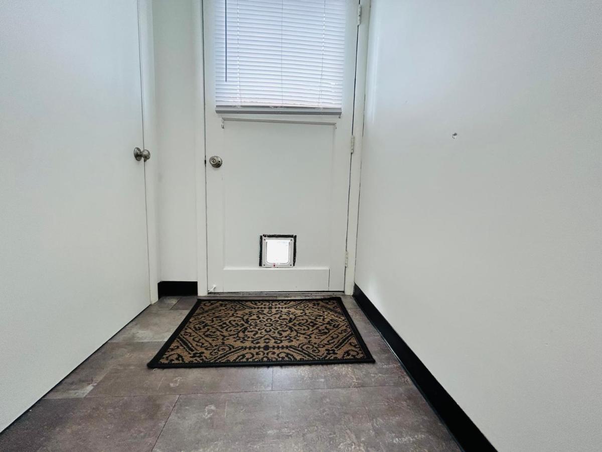 Little Blue Bungalow On Boise'S Bench, Pet Friendly, Fully Fenced Yard With Doggie Door! 2 Miles From Bsu, 5 Minutes From Downtown Boise, Desk And Workstation For Remote Workers, 2 Tv'S Large Walk-In Closet, Good For Mid-Term Stays Exterior foto